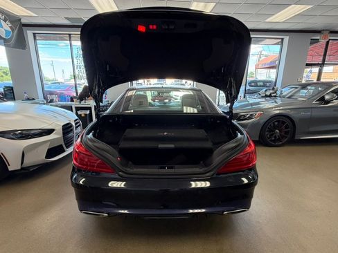 Used 2017 Mercedes-Benz SL 550 image 35