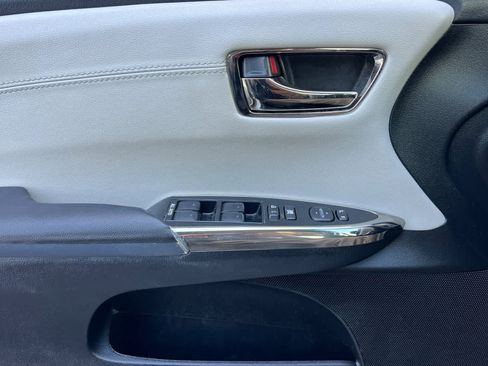 Used 2015 Toyota Avalon XLE FWD image 15