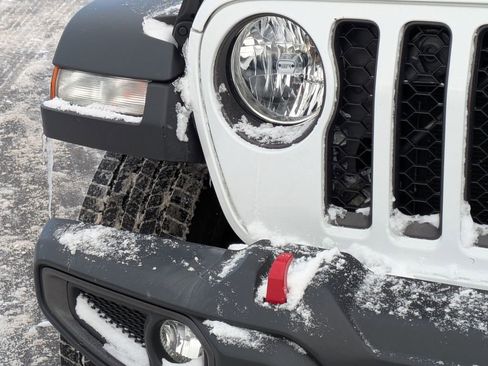 Used 2022 Jeep Gladiator Rubicon image 9