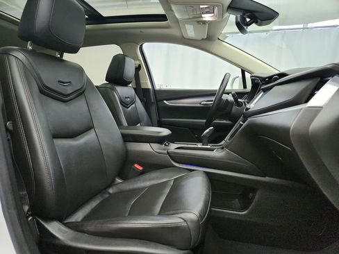 Used 2019 Cadillac XT5 Premium Luxury image 35