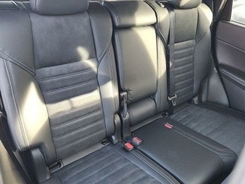 New 2024 Mitsubishi Outlander SE image 11