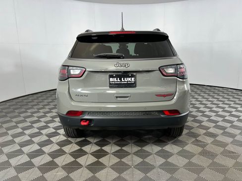 Used 2022 Jeep Compass Trailhawk w/ Trailhawk Elite Group image 9