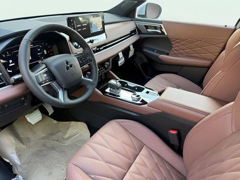 New 2026 Mitsubishi Outlander SEL FWD image 16