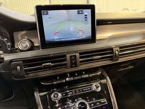 Used 2022 Lincoln Corsair FWD w/ Rear Removable Package Tray image 18