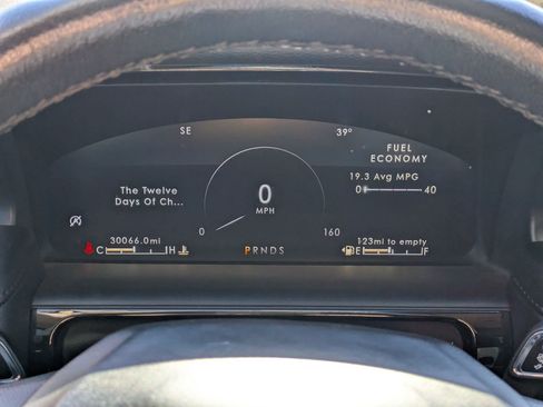 Used 2023 Lincoln Nautilus Standard w/ Premium Package image 20