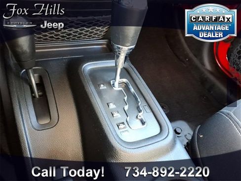 Used 2016 Jeep Wrangler Unlimited Sahara image 21