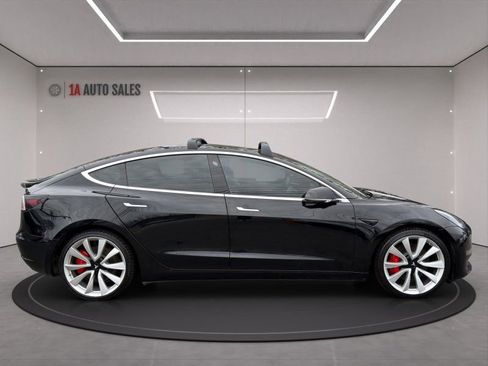 Used 2019 Tesla Model 3 Performance image 6
