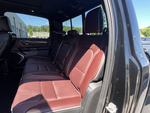 Used 2025 RAM 1500 Limited AWD/4WD image 33