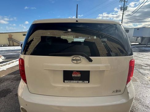Used 2010 Scion xB image 6