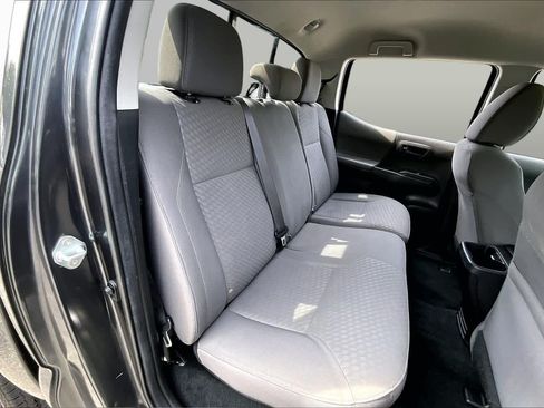 Used 2022 Toyota Tacoma SR AWD/4WD image 20