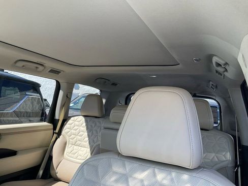 New 2026 Nissan Armada Platinum image 17