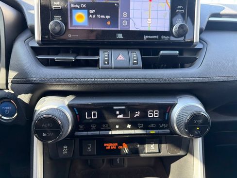 Used 2021 Toyota RAV4 Limited AWD/4WD image 17