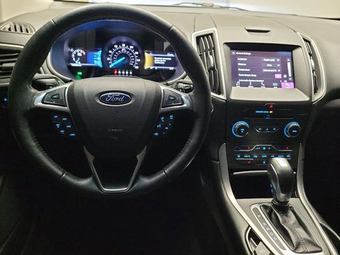 Used 2017 Ford Edge SEL w/ Equipment Group 201A AWD/4WD image 22