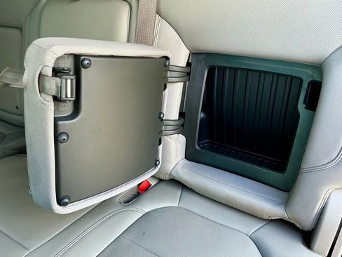 Used 2020 GMC Sierra 1500 SLT image 30