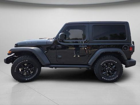 Used 2022 Jeep Wrangler Sport AWD/4WD image 19