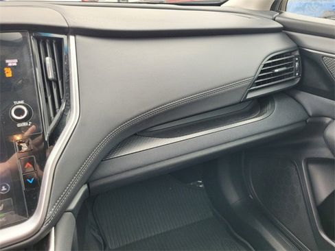 Used 2022 Subaru Outback Premium image 25