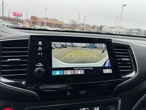 Certified 2022 Honda Pilot TrailSport image 18