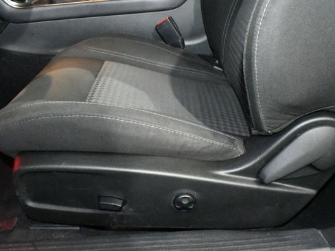 Used 2020 Dodge Challenger SXT image 13