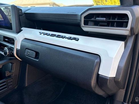 Used 2024 Toyota Tacoma TRD Off-Road image 46