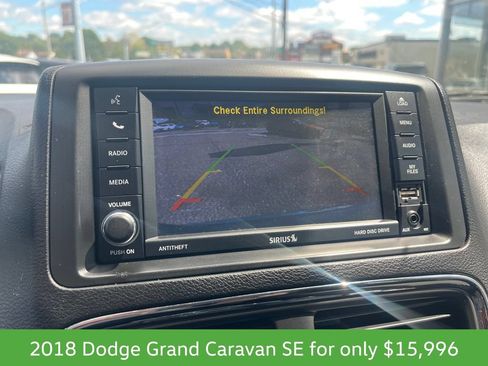 Used 2018 Dodge Grand Caravan SE w/ UConnect Hands-Free Group FWD image 19