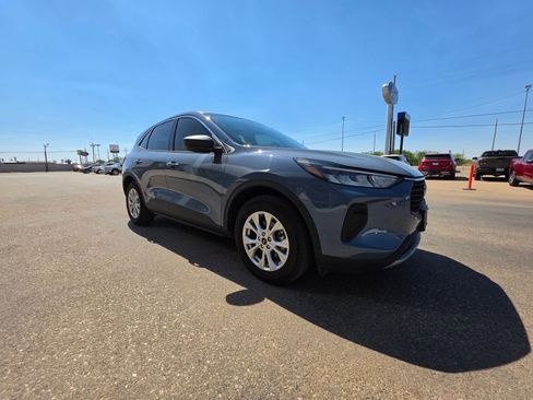 Used 2024 Ford Escape Active FWD image 7