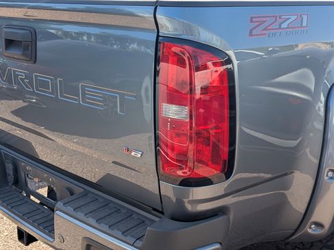 Used 2022 Chevrolet Colorado Z71 w/ Safety Package image 13