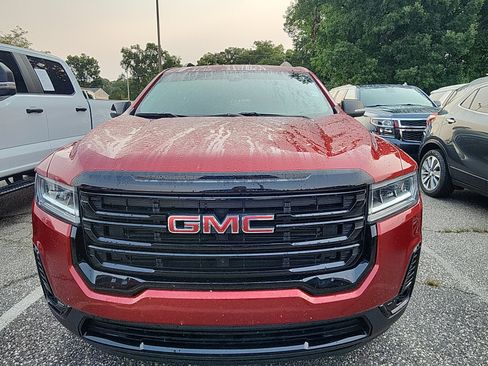 Used 2023 GMC Acadia SLT w/ Elevation Edition FWD image 8