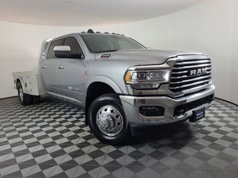 Used 2022 RAM 3500 Limited image 1