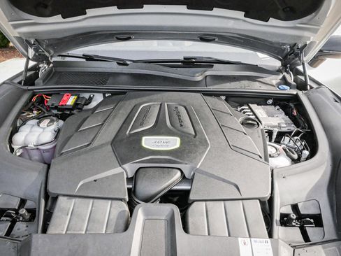 Used 2022 Porsche Cayenne E-Hybrid image 33