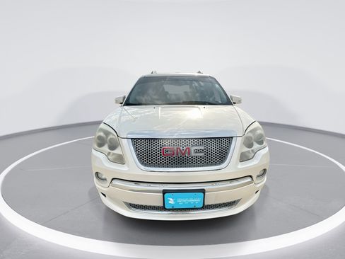 Used 2011 GMC Acadia Denali image 3