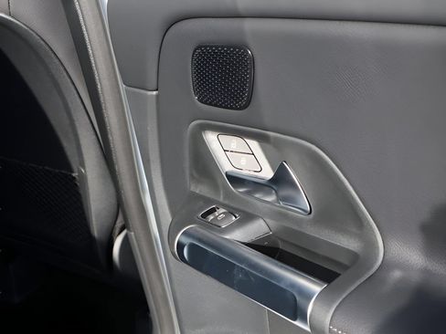 Certified 2026 Mercedes-Benz GLB 250 4MATIC image 19