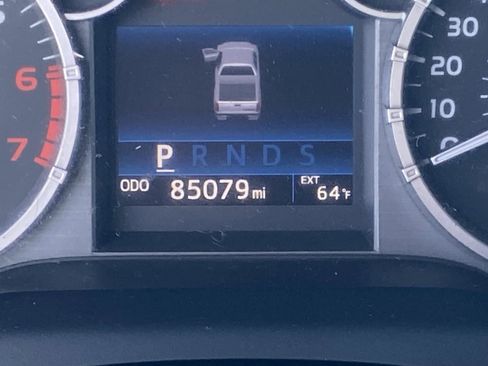 Used 2015 Toyota Tundra SR5 image 33