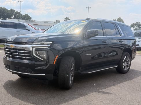 Used 2026 Chevrolet Tahoe LT w/ Comfort Package RWD image 7