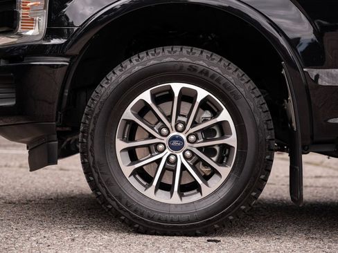 Used 2019 Ford F150 Lariat w/ Equipment Group 502A Luxury AWD/4WD image 11