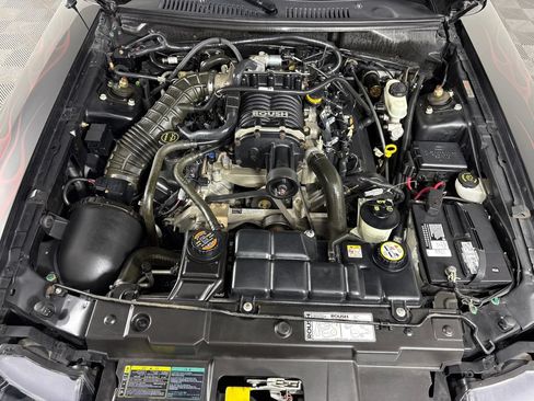 Used 2004 Ford Mustang GT RWD image 9