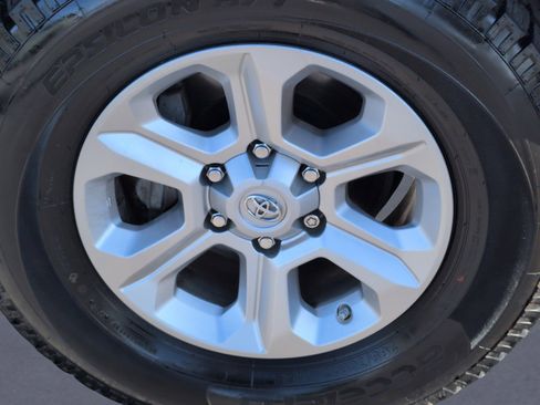 Used 2021 Toyota 4Runner SR5 Premium image 36