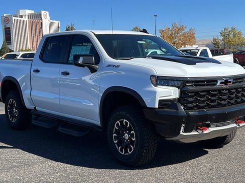 New 2026 Chevrolet Silverado 1500 ZR2 image 3