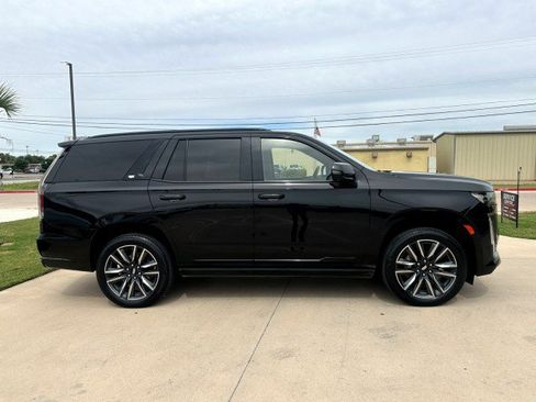 Used 2023 Cadillac Escalade Sport w/ Touring Package AWD/4WD image 5