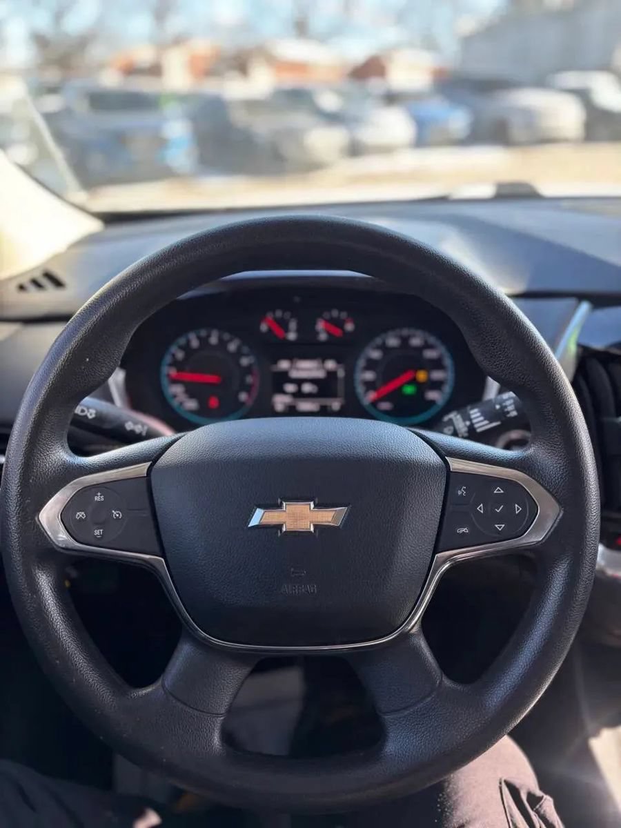 Used 2019 Chevrolet Traverse LS AWD/4WD image 10