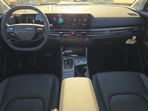 New 2026 Kia Sportage EX image 15