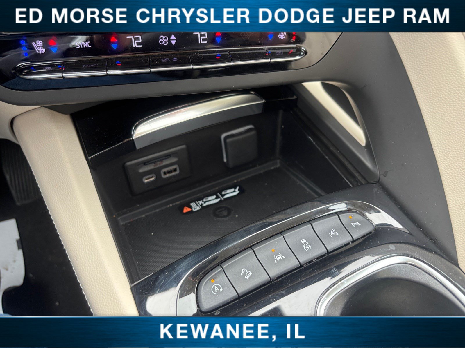 Used 2023 Buick Envision Avenir AWD/4WD image 30
