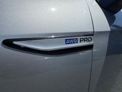 Used 2023 Volkswagen ID.4 Pro AWD/4WD image 48