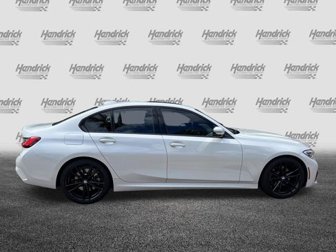 Used 2019 BMW 330i Sedan w/ M Sport Package RWD image 11