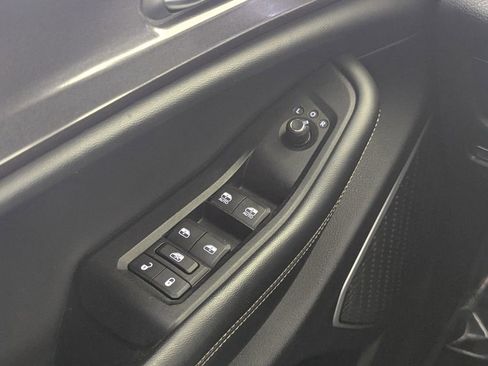 Used 2022 Jeep Grand Cherokee L Altitude image 16