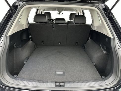 Certified 2023 Volkswagen Tiguan SE AWD/4WD image 23