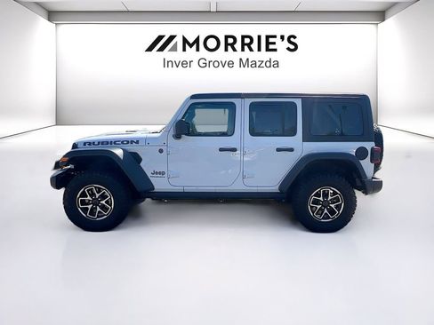 Used 2025 Jeep Wrangler Unlimited Rubicon AWD/4WD image 8