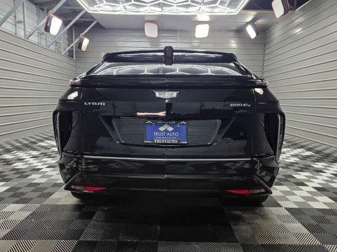 Used 2024 Cadillac Lyriq Tech AWD/4WD image 6