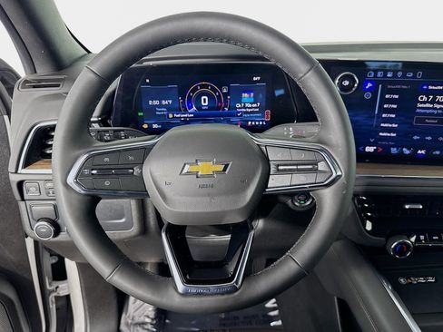 Used 2025 Chevrolet Tahoe High Country RWD image 13