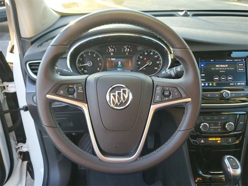 Used 2022 Buick Encore Preferred w/ Safety Package image 22