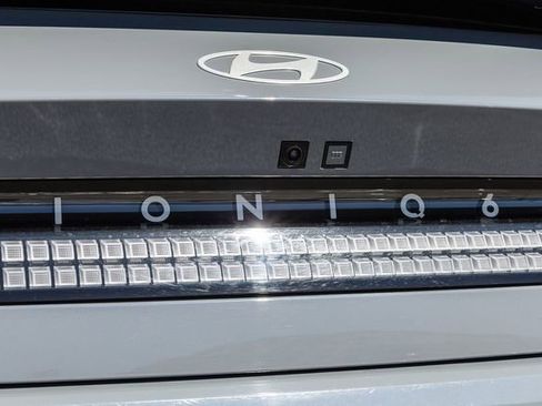 Used 2024 Hyundai Ioniq 6 SEL image 5